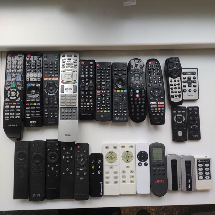Пульты ДУ б/у Samsung,LG для телевизора,для ламп и не только