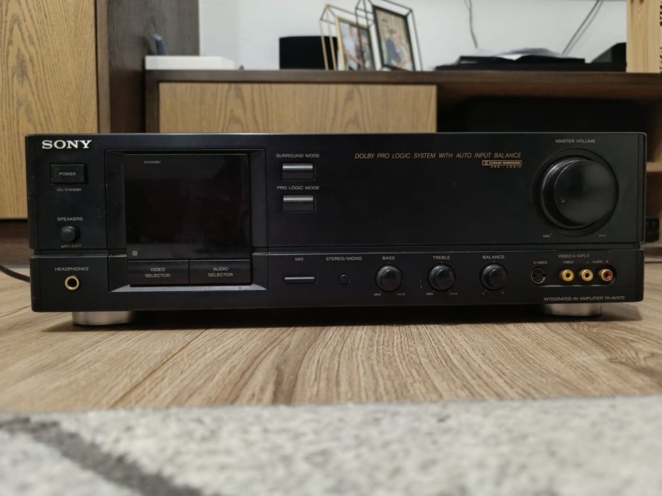 Amplituner sony ta-av-570