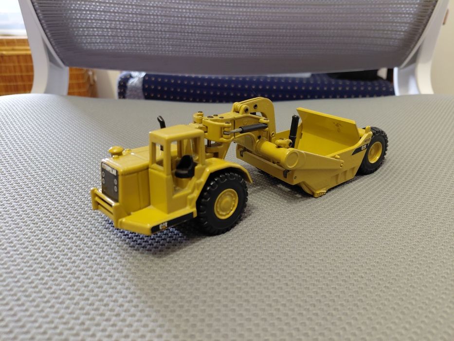 Miniatura Joal Caterpillar 631D Scraper
