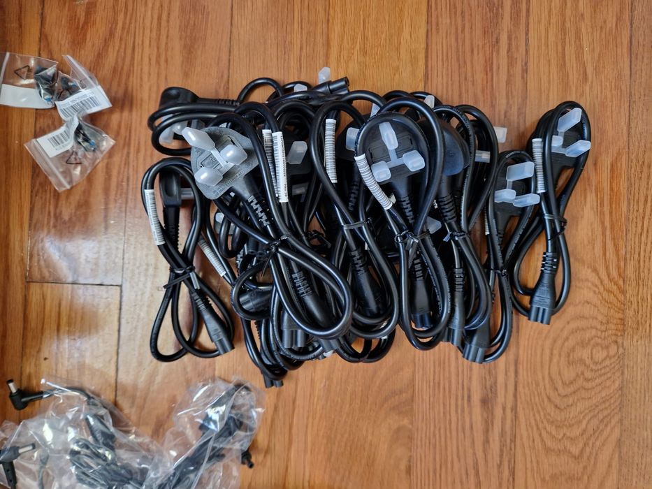 Cabo de alimentação UK - 18 und