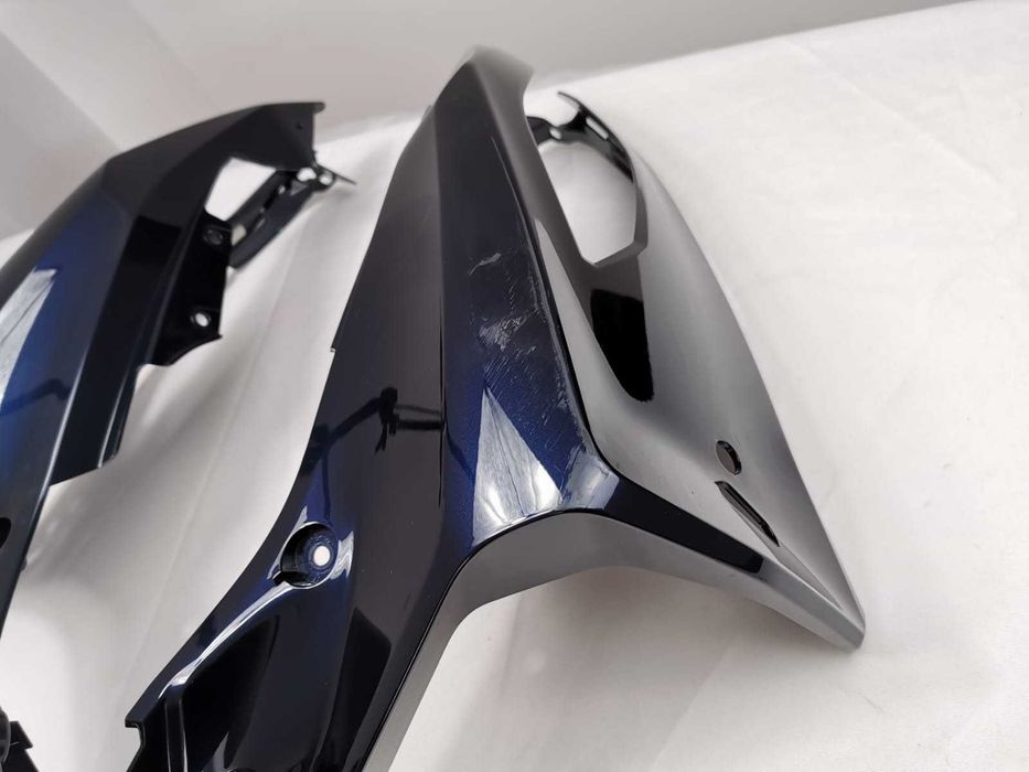 Owiewka czacha  Prawa Strona BMW R 1250 RS K54