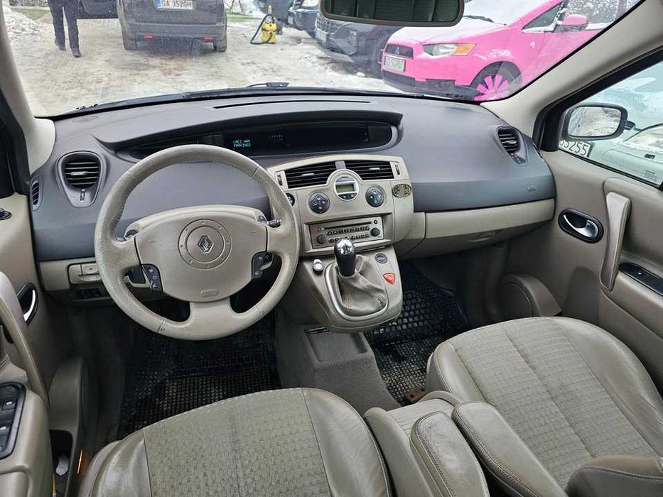 Renault Megane Scenic 2004r/7osobowy/1.6benzyna/PT listopad/113KM
