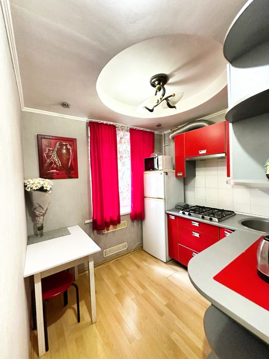 -квартира посуточно метро Бориспольская/мак/тц /от 10 дней +1подарок