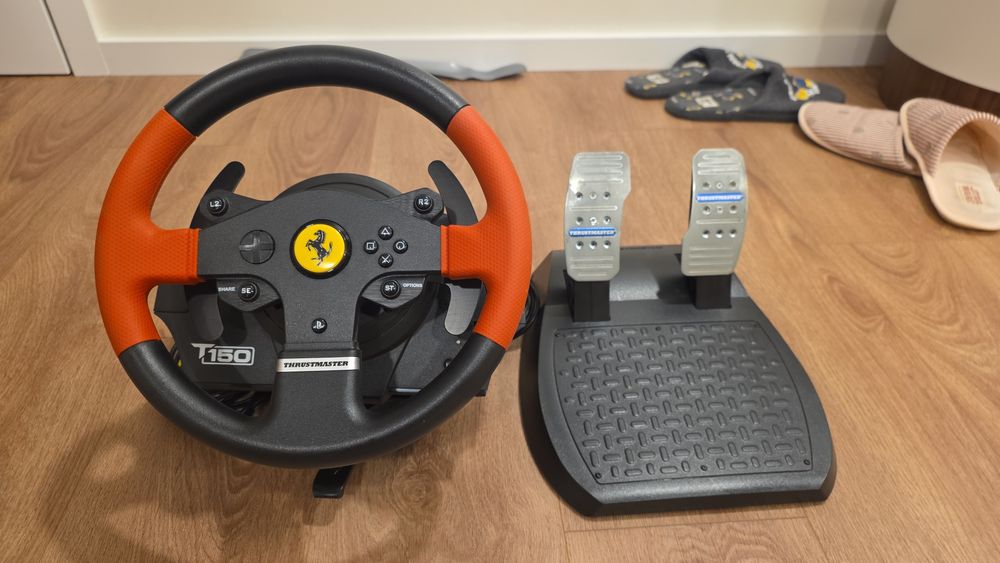 Volante t150 Ferrari com pedais t300