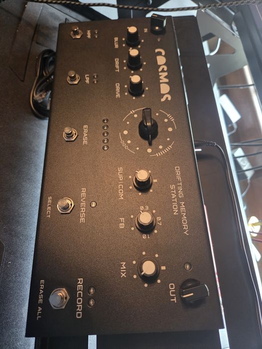 Soma Laboratory cosmos (black)