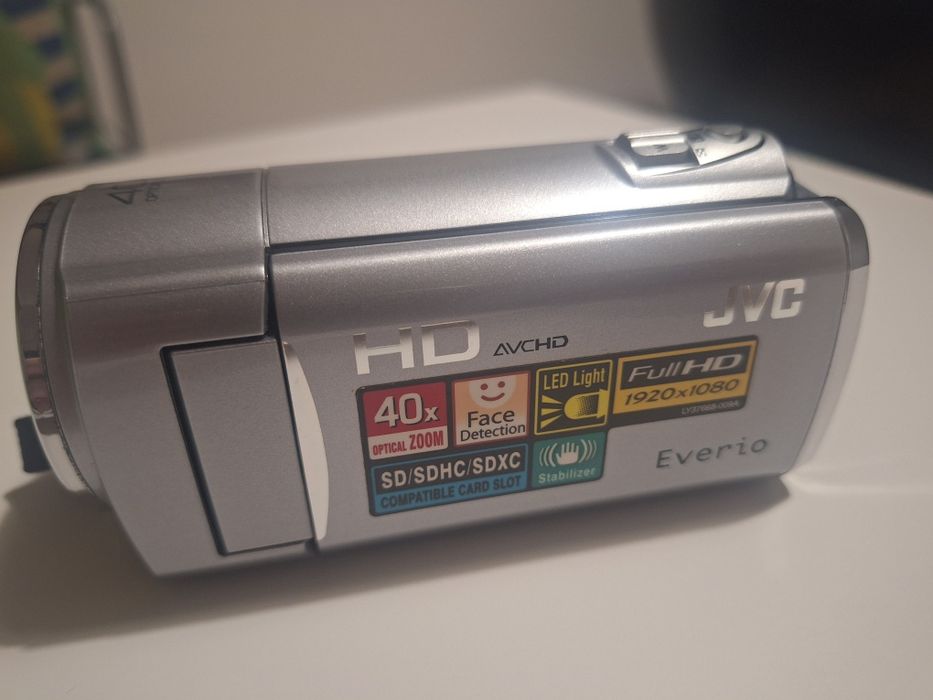Máquina de filmar Everío JVC HD
