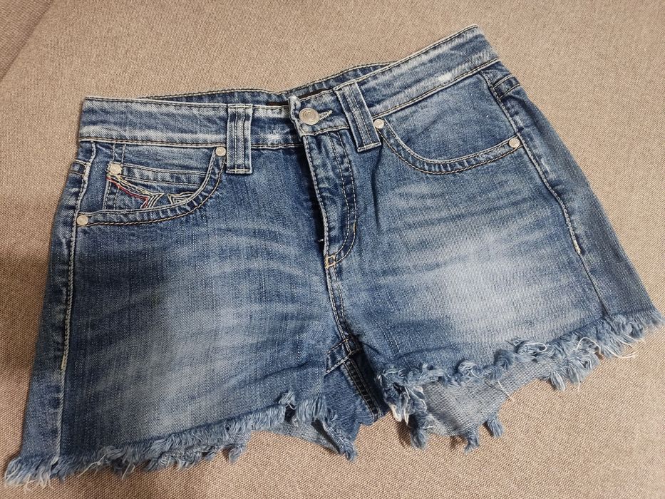 Шорти жіночі джинсові , розмір 38