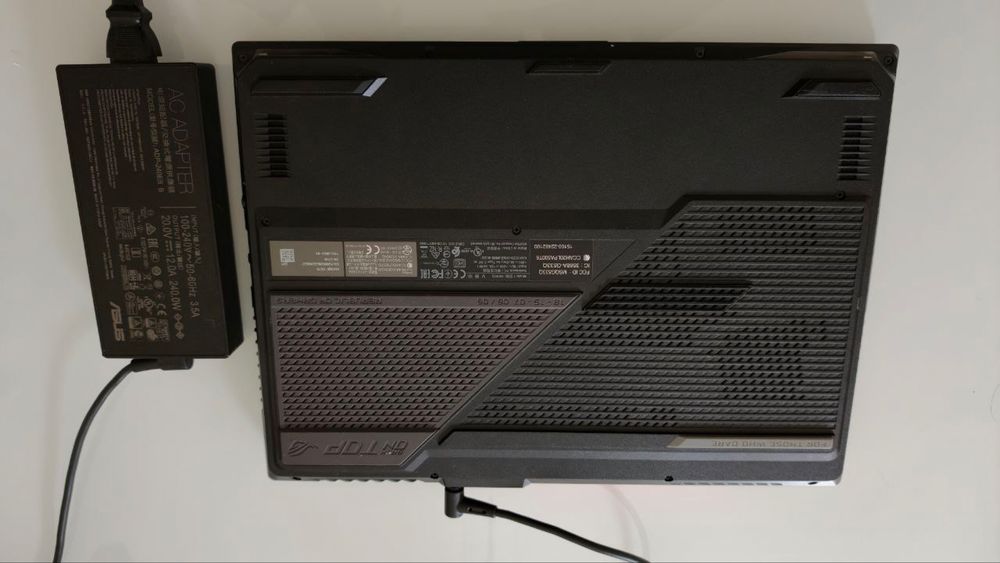 ASUS ROG Strix SCAR 15 | RTX 3080 | 32GB RAM | 1TB SSD | 300Hz (Ідеал)