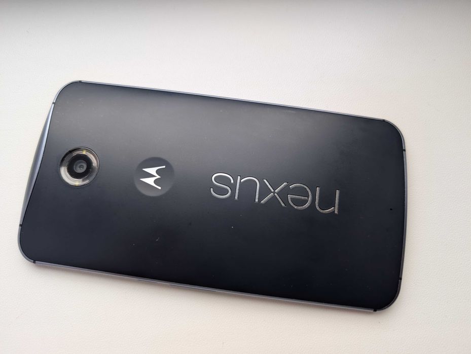 Продам телефон Motorola Nexus 6