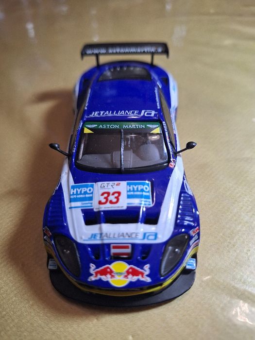 Aston Martin 1:43
