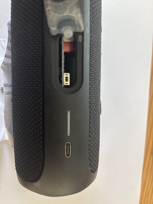 JBL Flip 5 (para peças ou reparação)