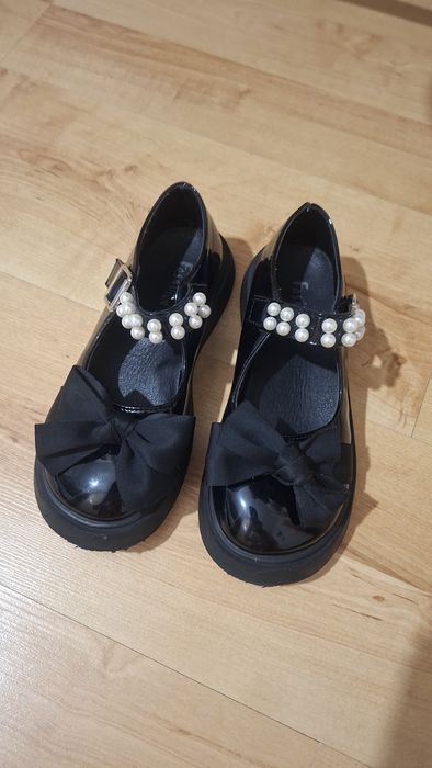 Buty dla dziewczynki