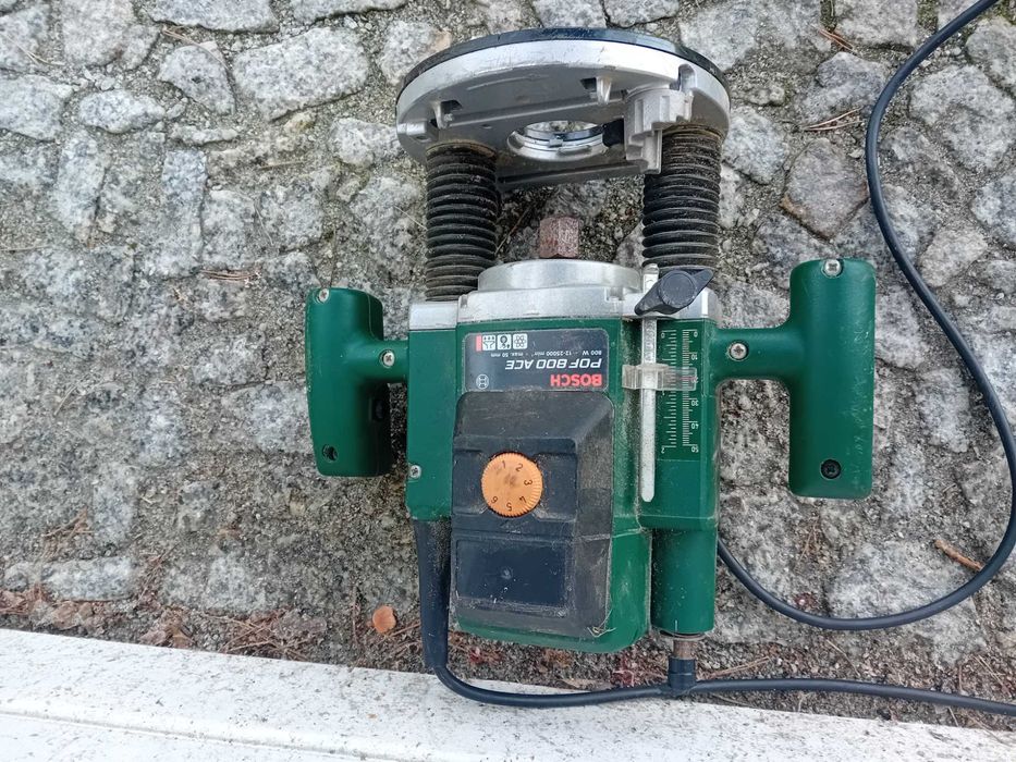 Frezarka Bosch POF 800 ACE