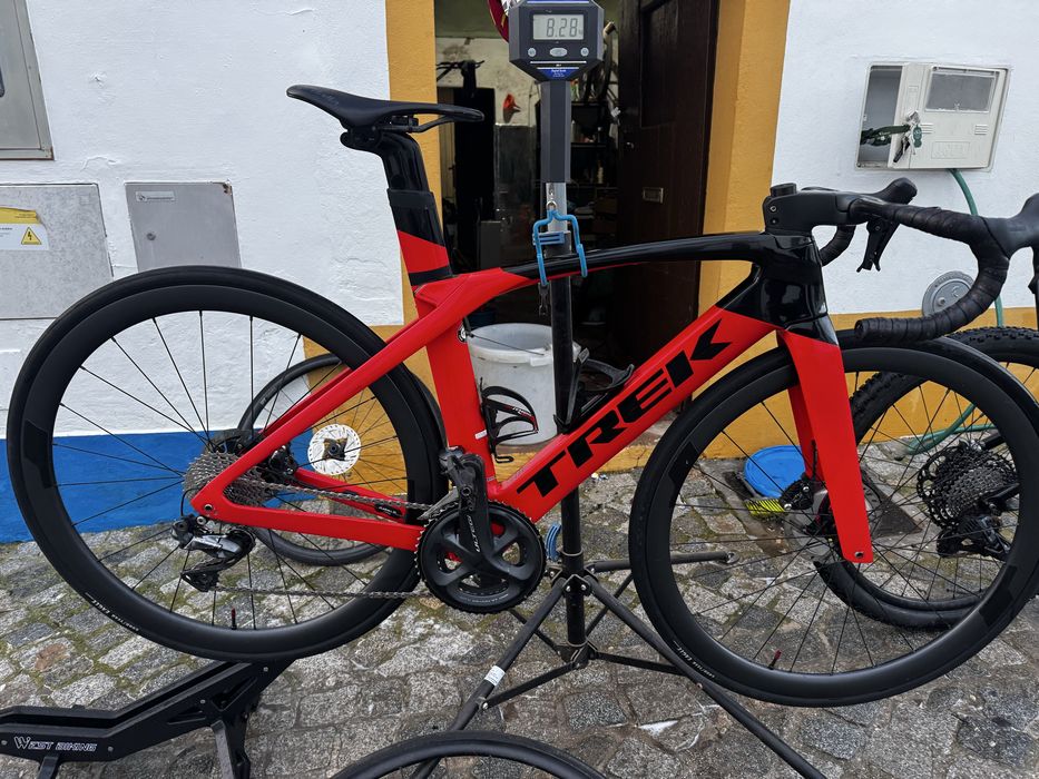 Trek Madone SL 6.  T 52 de 11 Velocidades