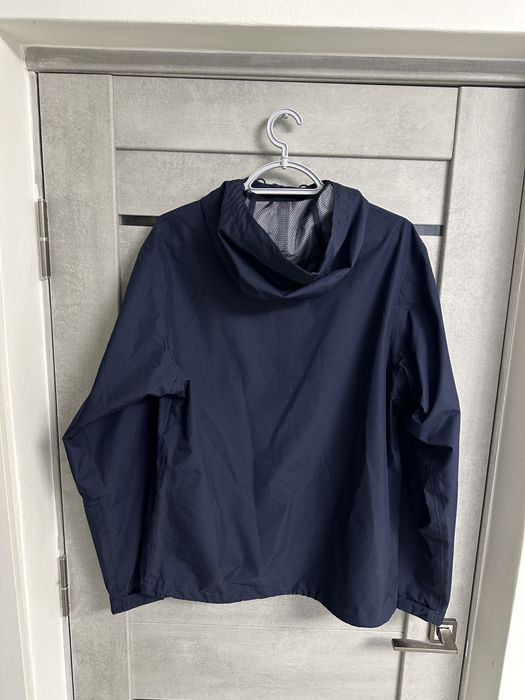 Куртка Helly Hansen M розмір!