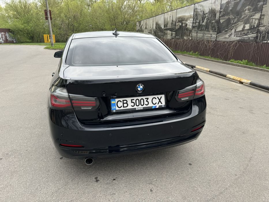 BMW 320i 2.0 бензин 2015 рік не фарбована