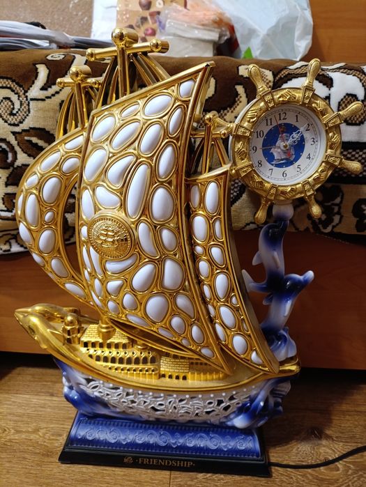 Часы - светильник Корабль парусник годинник світильник ночник сувенир