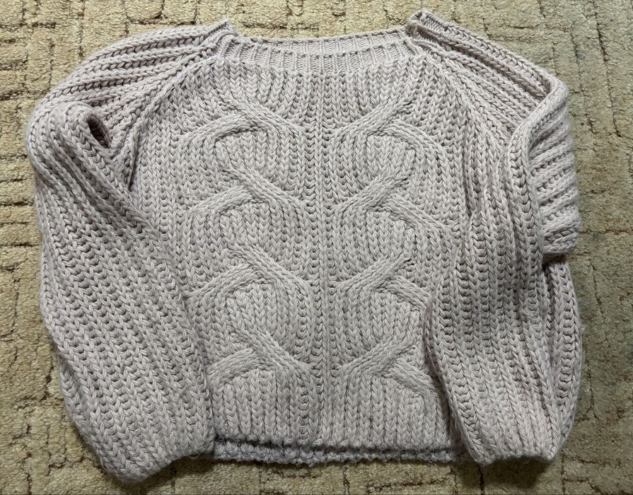 Вʼязана тепла кофоточка