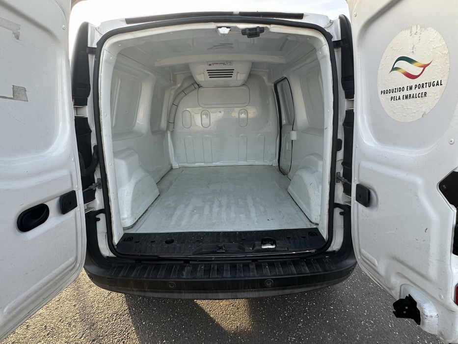 Renault Kangoo com Frio
