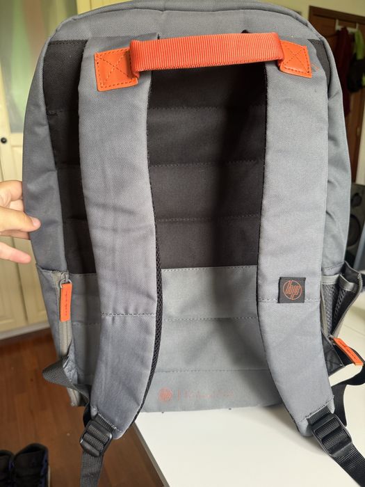 Mochila Hp Laranja e preta para portátil