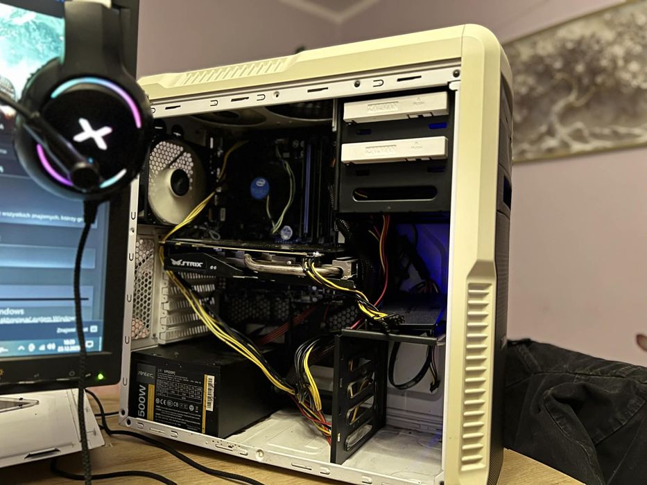 Komputer do gier pelen zestaw