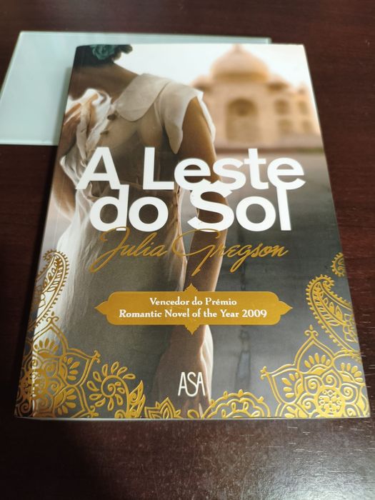 A leste do sol de Júlia Gregson