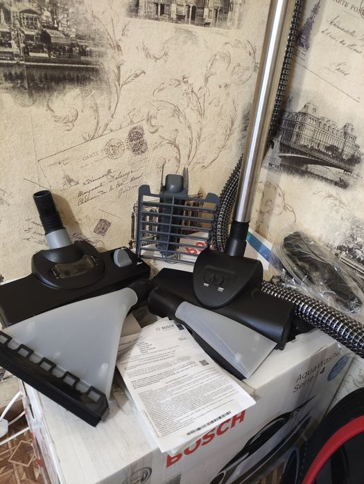 Пылесос Bosch AquaWash & Clean Serie | 4