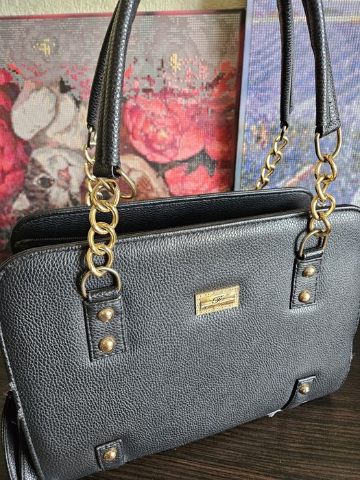 Жіноча сумка чорна