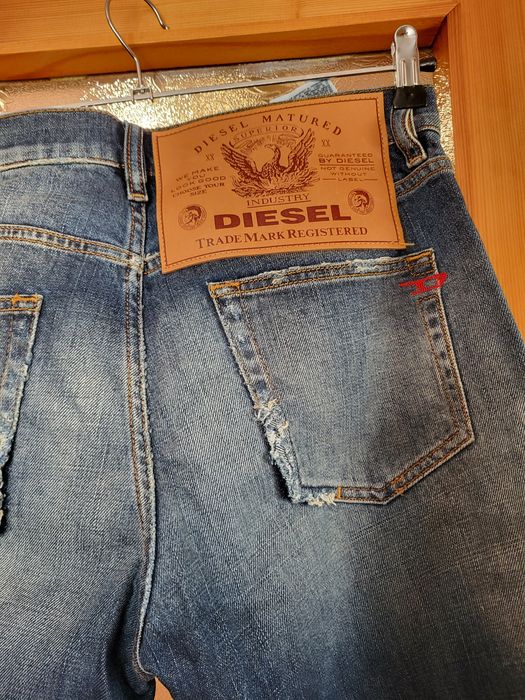 Diesel męskie jeansy.