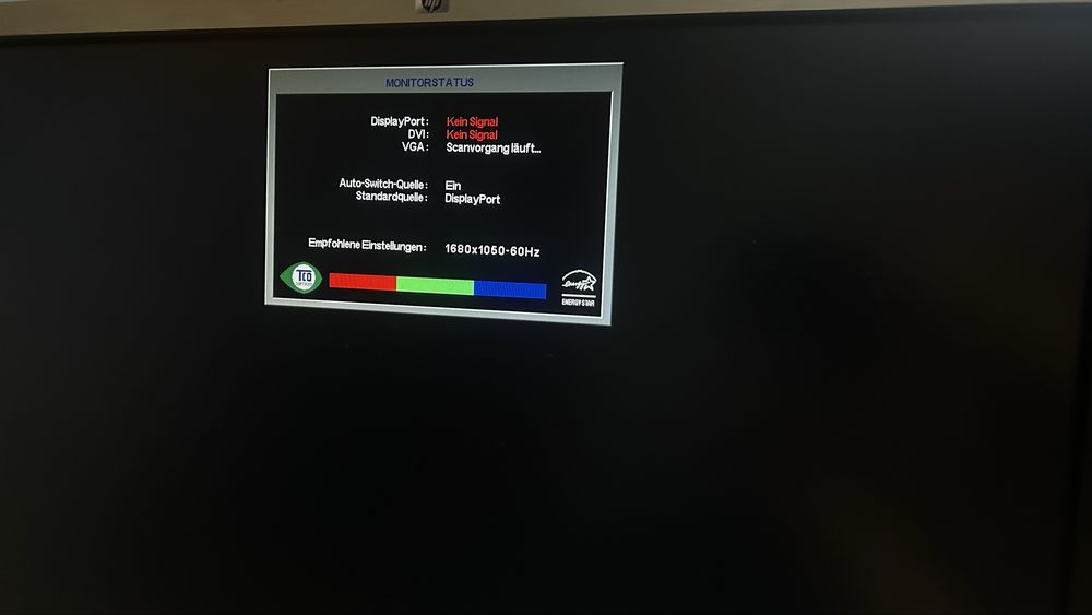 Монито HP Compaq LA2205wg