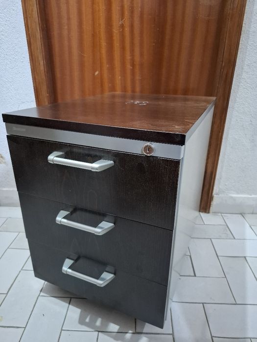 Módulo gaveta Steelcase madeira e metal com rodízios, (rodinha)