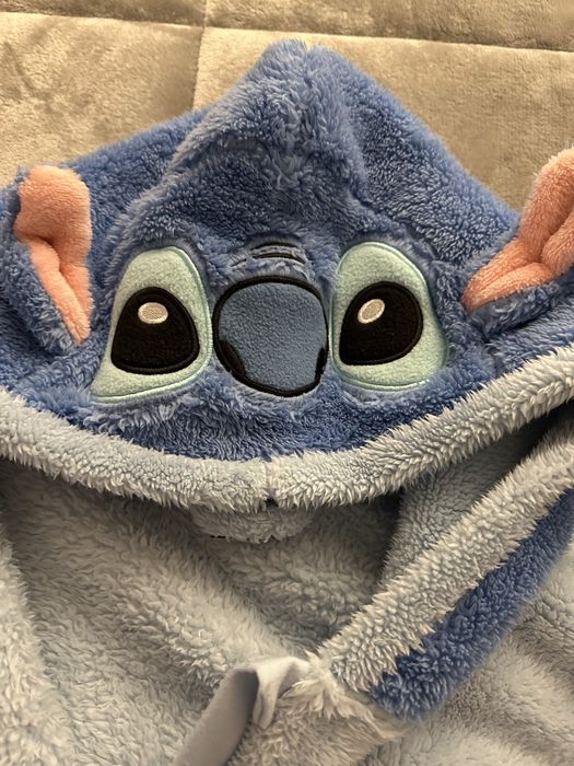 Vendo blusao do stitch como novo !