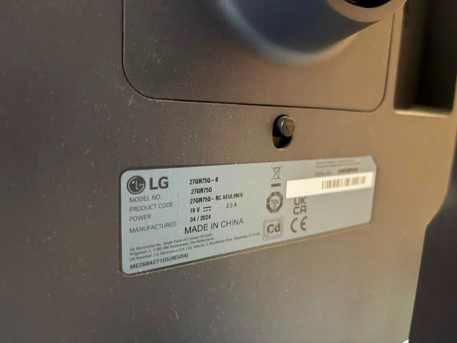 Monitor LG 1440p IPS em bom estado