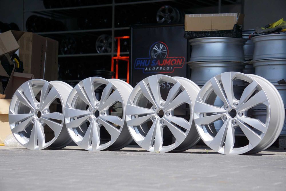 Alufelgi oryginał VW 5x112 7,5Jx18 et50 cb57,1 srebrne jak nowe 2022r