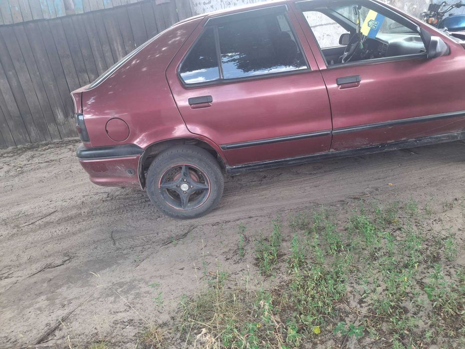 Продам  авто рено 19