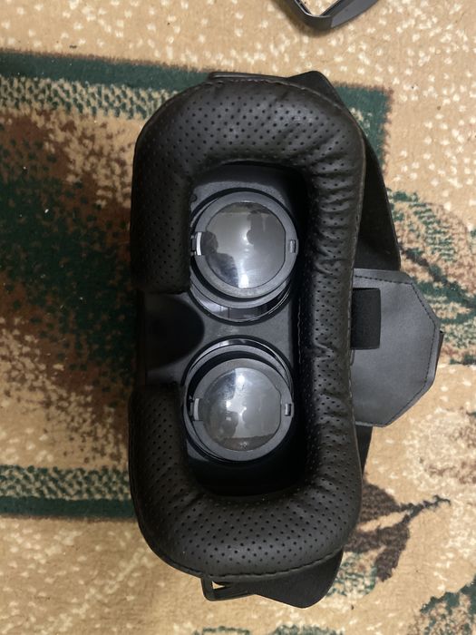 Продам.VR окуляри,майжк не користувався