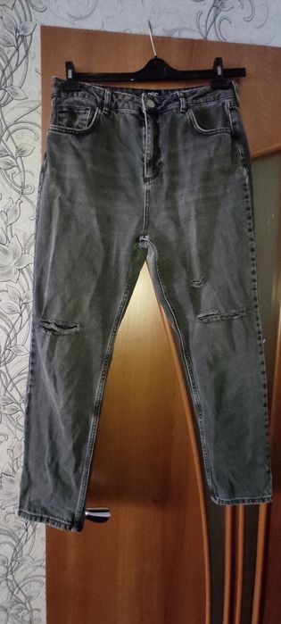 Джинси Сірі на М