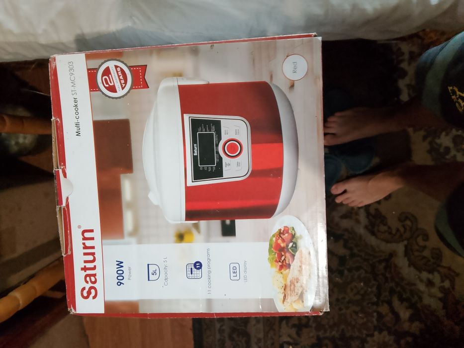 Продам мультиварку полностью новую