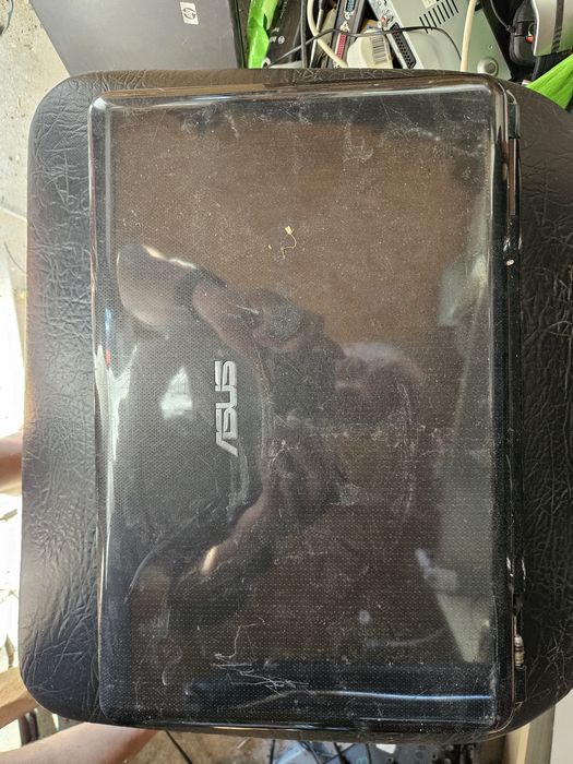 4 Laptopy Asus Benq 2 x HP