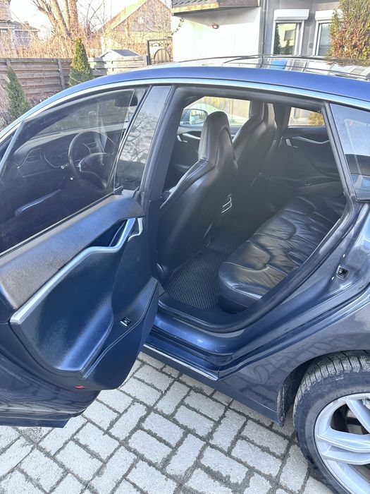 Продам Tesla s 85 тесла с