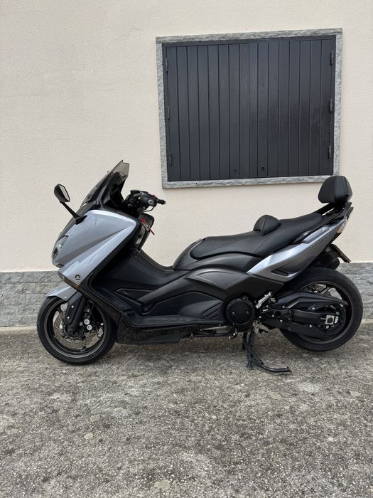 Yamaha T max 530