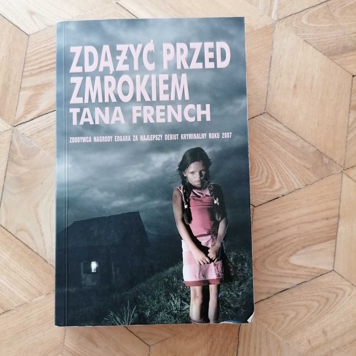 Sprzedam książkę Zdążyć przed zmrokiem Tana French