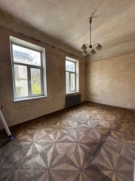 Продаж великої квартири ЦЕНТР МІСТА вул. Коперника