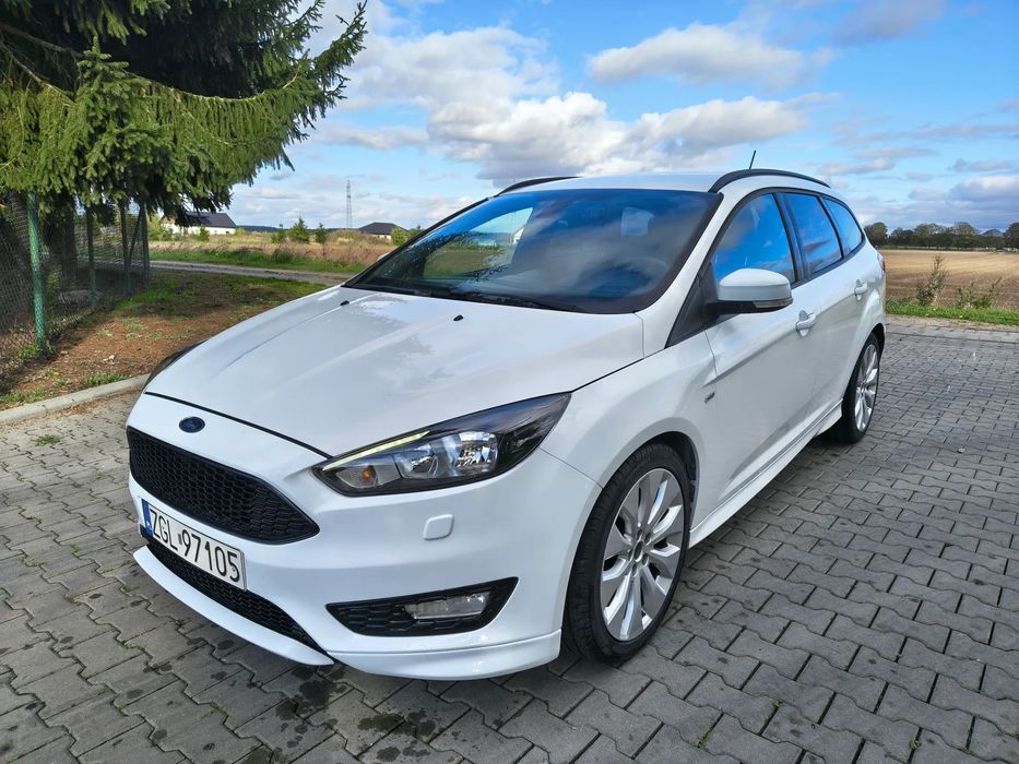 Ford Focus ST-LINE/Nowe opony/rozrząd/ALU18"