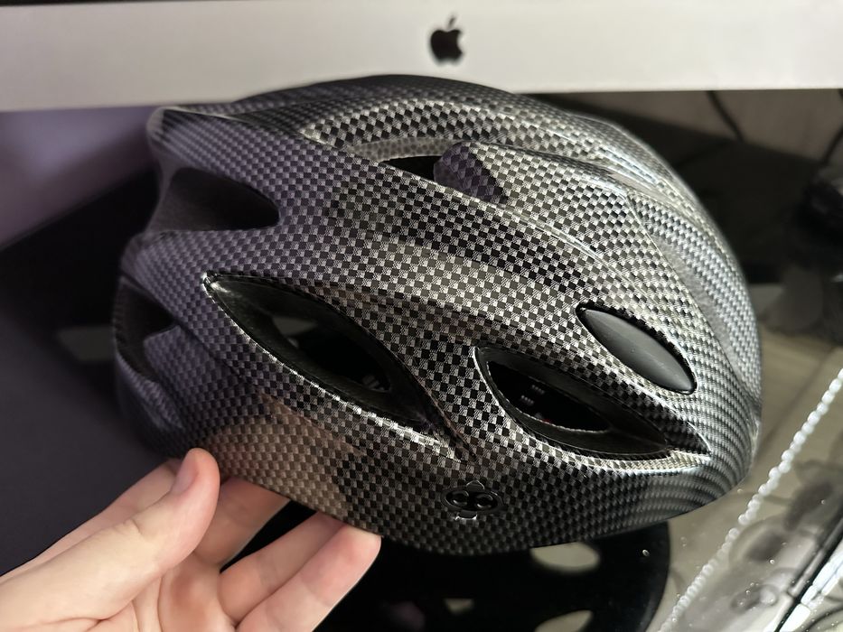 Шолом Велосипедний Дорослий Карбонового окрасу Шлем (Rozetka 1399грн)