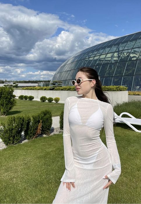 Нова запакована пляжна сукня