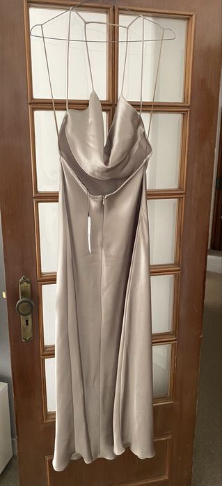 Vestido acetinado zara