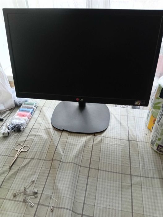 Монітор LG 22M35A-B