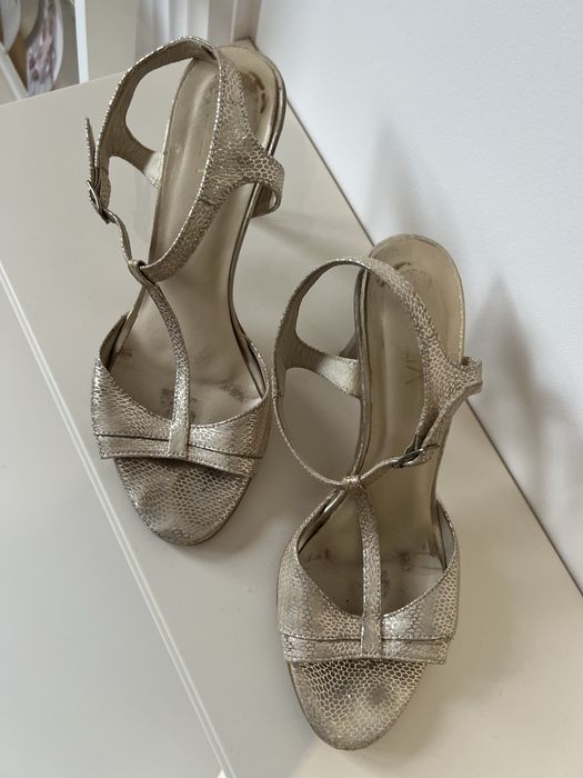 Złote sandałki Venezia 36