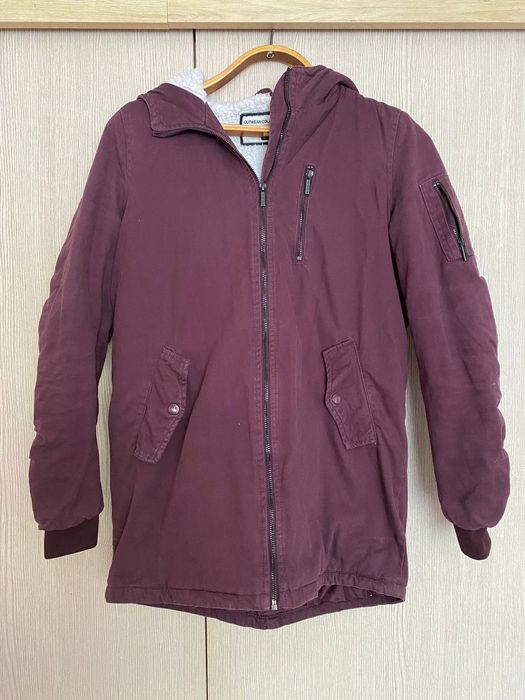 Парка на дівчинку